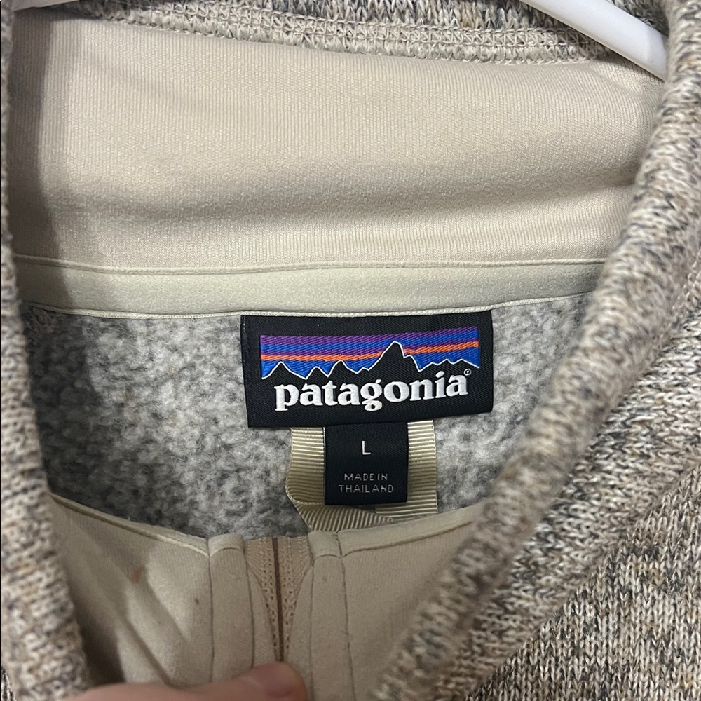 Patagonia Woman’s Tan Zip-Up Sweater - Picture 4 of 5